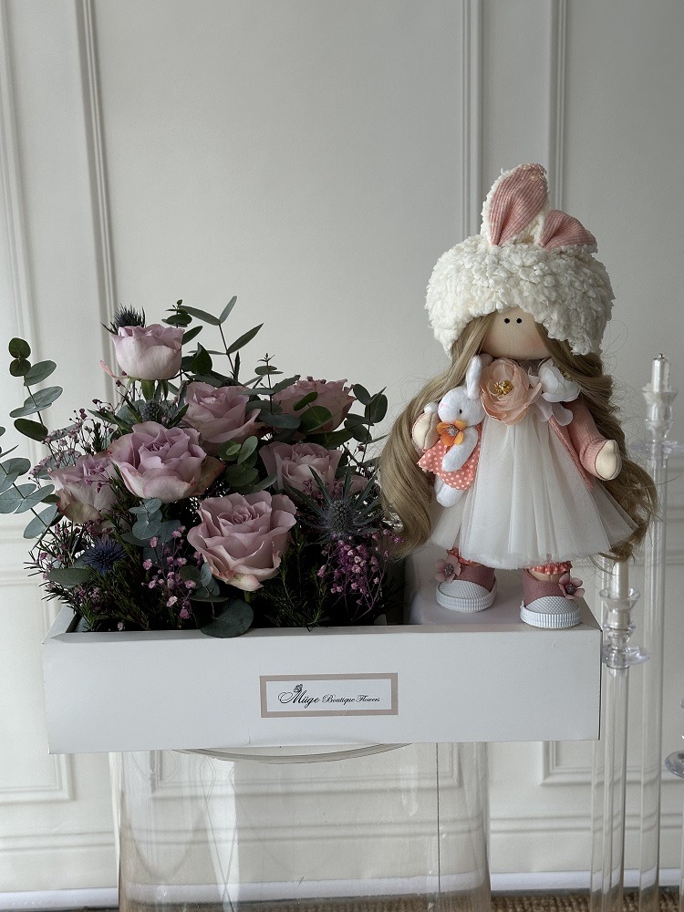 Цветок + кукла ручной работы