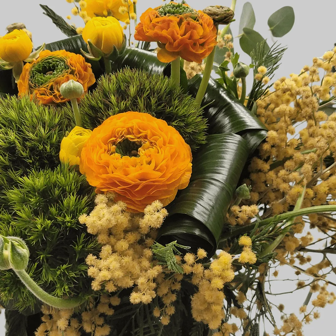 Siyah Yuvarlak Cam Vazo Mimoza Bahçesi