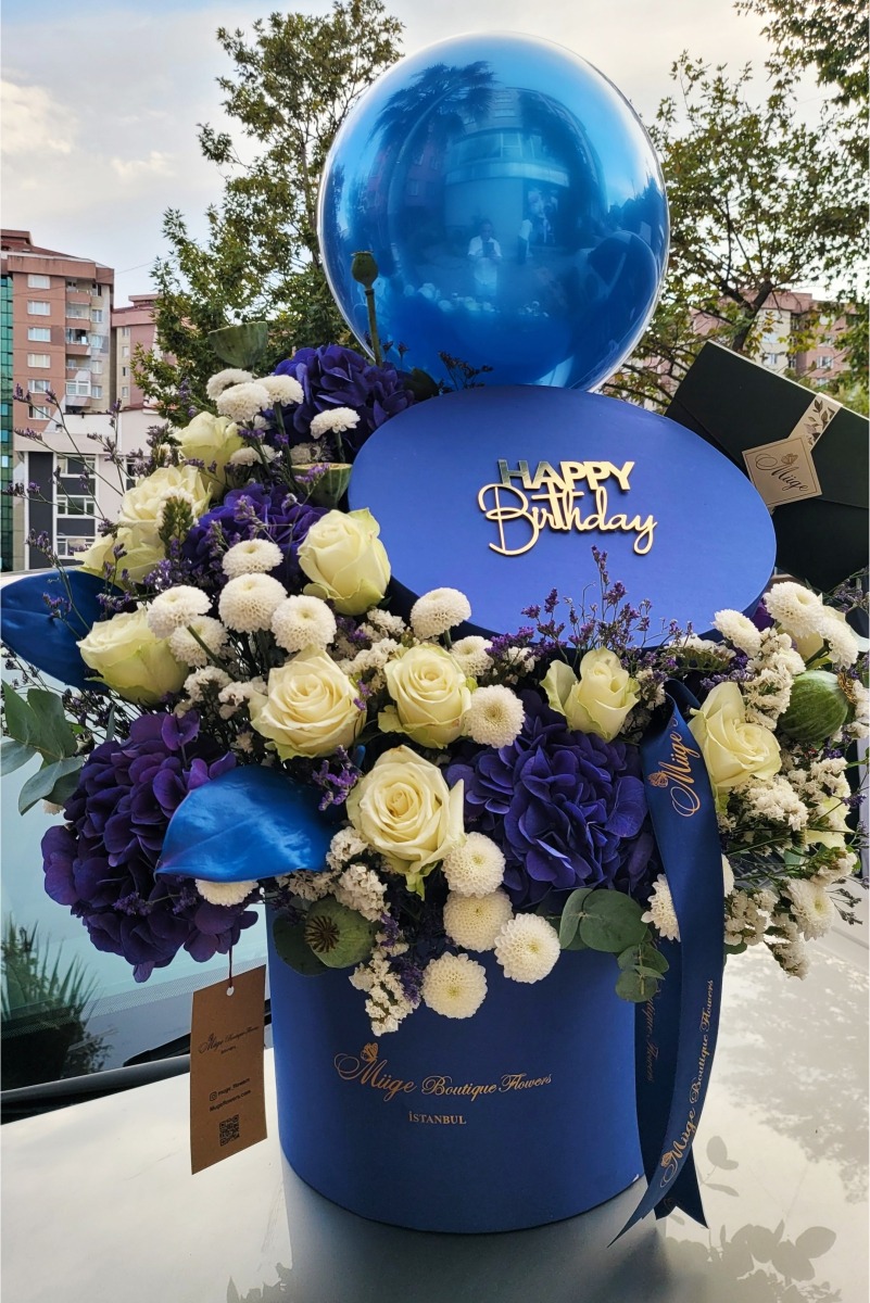 گل بنفش و سفید موگه