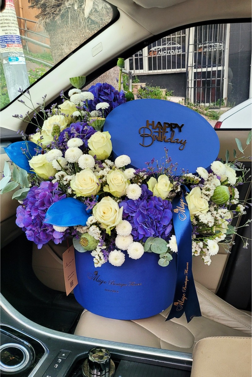 گل بنفش و سفید موگه