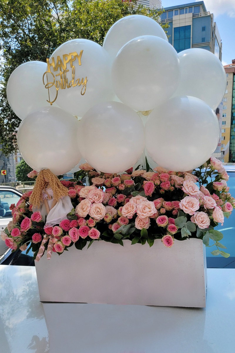 جعبه گل رز صورتی