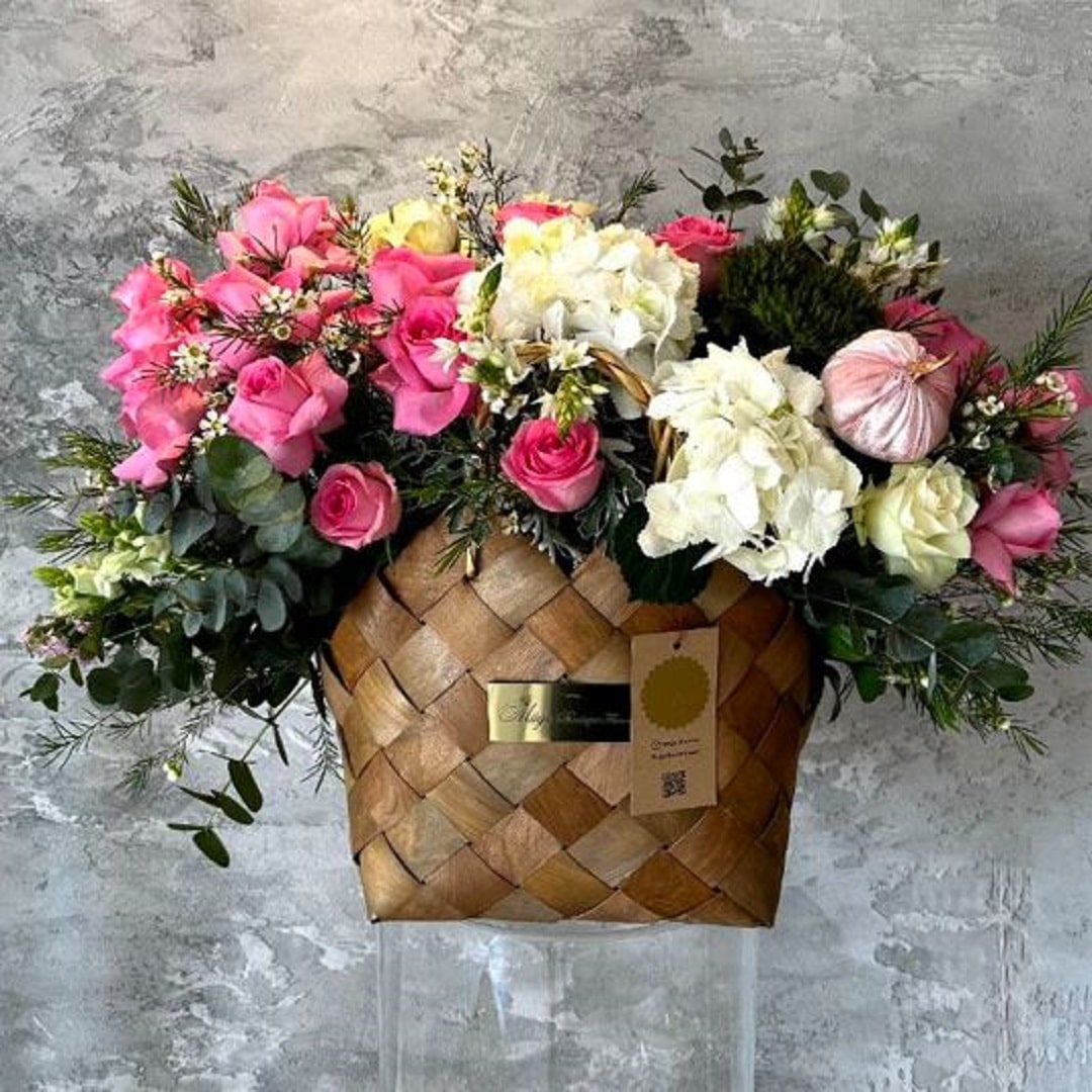 Peşmak taze çiçek sepeti