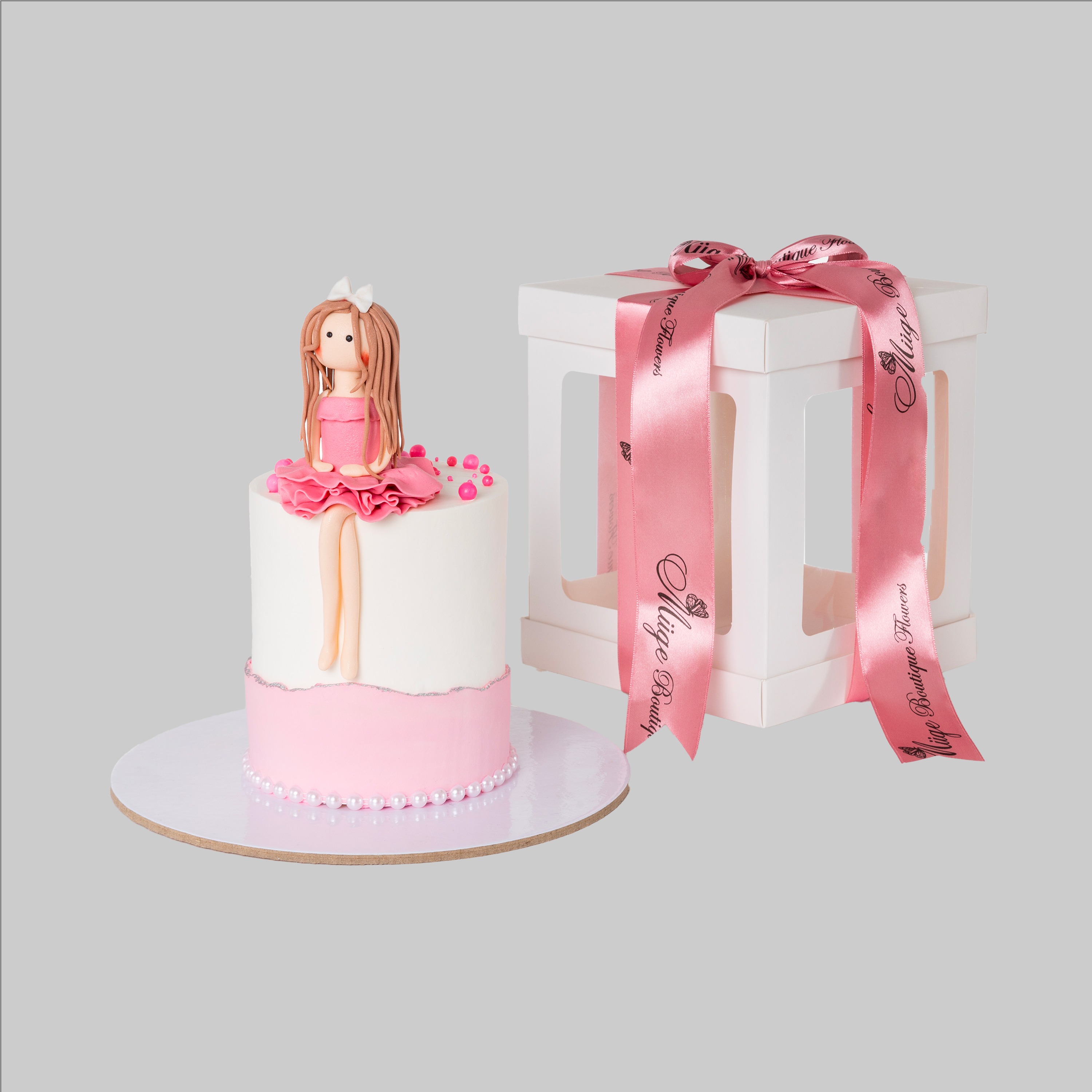 كعكة تصميم الطفل الوردي